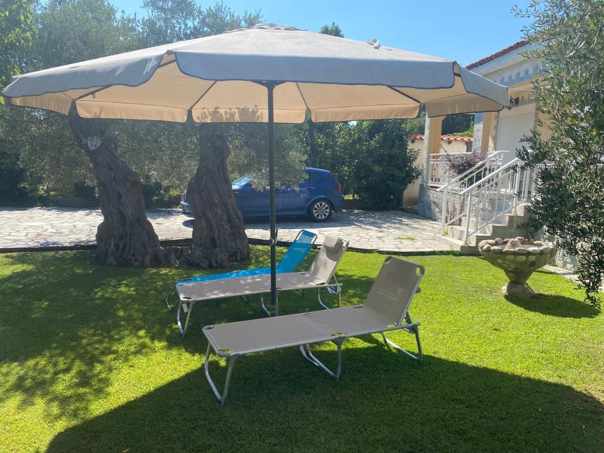 Terry'S Villa Makri Exterior photo